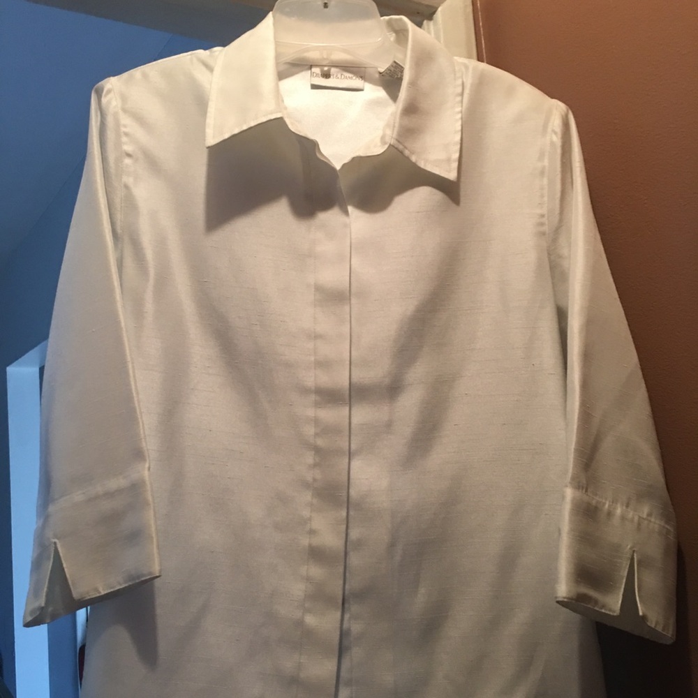 Ladies white blouse. With shoulder pads
